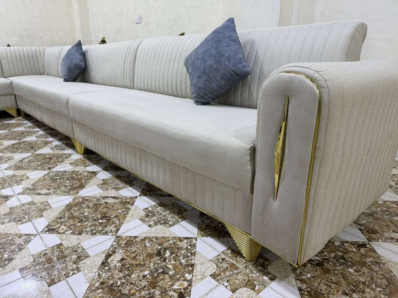 بؤ فروشتن
تايبةت تايبةت نمونة لة جواني
١١نةفةريية
قوماشي كابوية
ديزاين توركيية
***********
