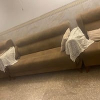 تخم ١٠ مقاعد للبيع السعر ٣٥٠ الف  العنوان كراده ٠٧٧١٨٥١٥٩٥٦