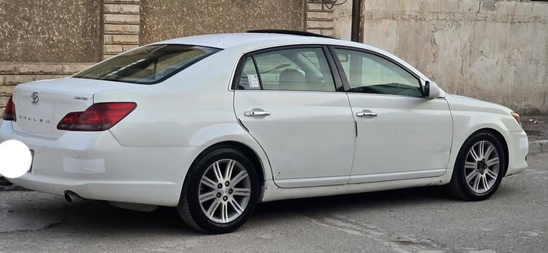 السلام عليكم
افلون لمتدد فول مواصفات 2008 امريكي صدفي حادث صندوك مصبوغه حزام 
رقم بغداد مشروع بأسمي 
السعر ١٠٠$
مكاني بغداد الاعلام
واتساب فقط ***********
