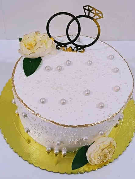 ✨ كيك حسب الطلب لكل مناسباتكم ✨
عيد ميلاد 🎂 • خطوبة 💍 • نجاح 🎉 

📌 نشتغل حسب ذوقكم وشكل الصورة
📌 النكهة تختارينها والحجم اللي يناسبكم
📌 التوصيل متوفر داخل كربلاء 🚕
للحجز مراسله الصفحه او على الواتساب ***********
