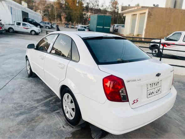 شوفليت موديل ٢٠١٠ زوور جوانه سياره كه
چوارتايه ي نوويه. گير توماتيك. 
سياره كه ١ پارچه ي هه يه بي ناوگرتن
بي سارد بي ليدران.  
سعري ٨٤$
***********
*********** كويسينجاك
