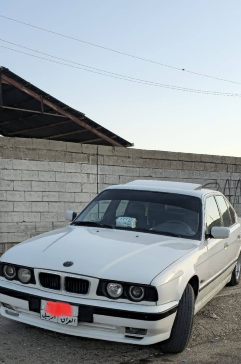 بیئیم مۆدیل 1995فول مواسفات 6پستن ڤۆلێم سلایت تحدل سورحە دوو سویچ کوشن جلد ، تەقەو ڕەقەی و گێرو مەکینە هەموو بە شەرتە سەیارکە زۆر خاوێنە هەموو شتی لە دەقی شەریکەی مایتەوە 20$غەرامەی لەسەرە سەتا بیستی دەگێنەوە سحری فرۆشتنی 84وەرقەیە کەمیک ماحملی تێدایە ،،ژم *********** أربيل, العراق
