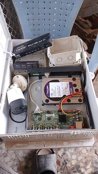 المواصفات: - جهاز سوار 8 قناة أصلي شغال مع هارد 1 تيرا عاطل(مشكلة الجه...