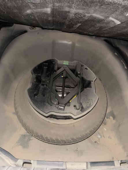 السلام عليكم عارض سيارة النترا سودة امريكي محرك ٢٠٠٠دوش بنيد وجاملغ حادث مبدلات ضربة خفيفة طاخة بس شاصي فقط طخة رقم بغداد الجديد موديل ٢٠٢٣ ماشية ٥٣الف ميل وهذا سونار يوضح الضربة والصور للتواصل *********** واتس عارضها ١٥٠ وبيها مجال
