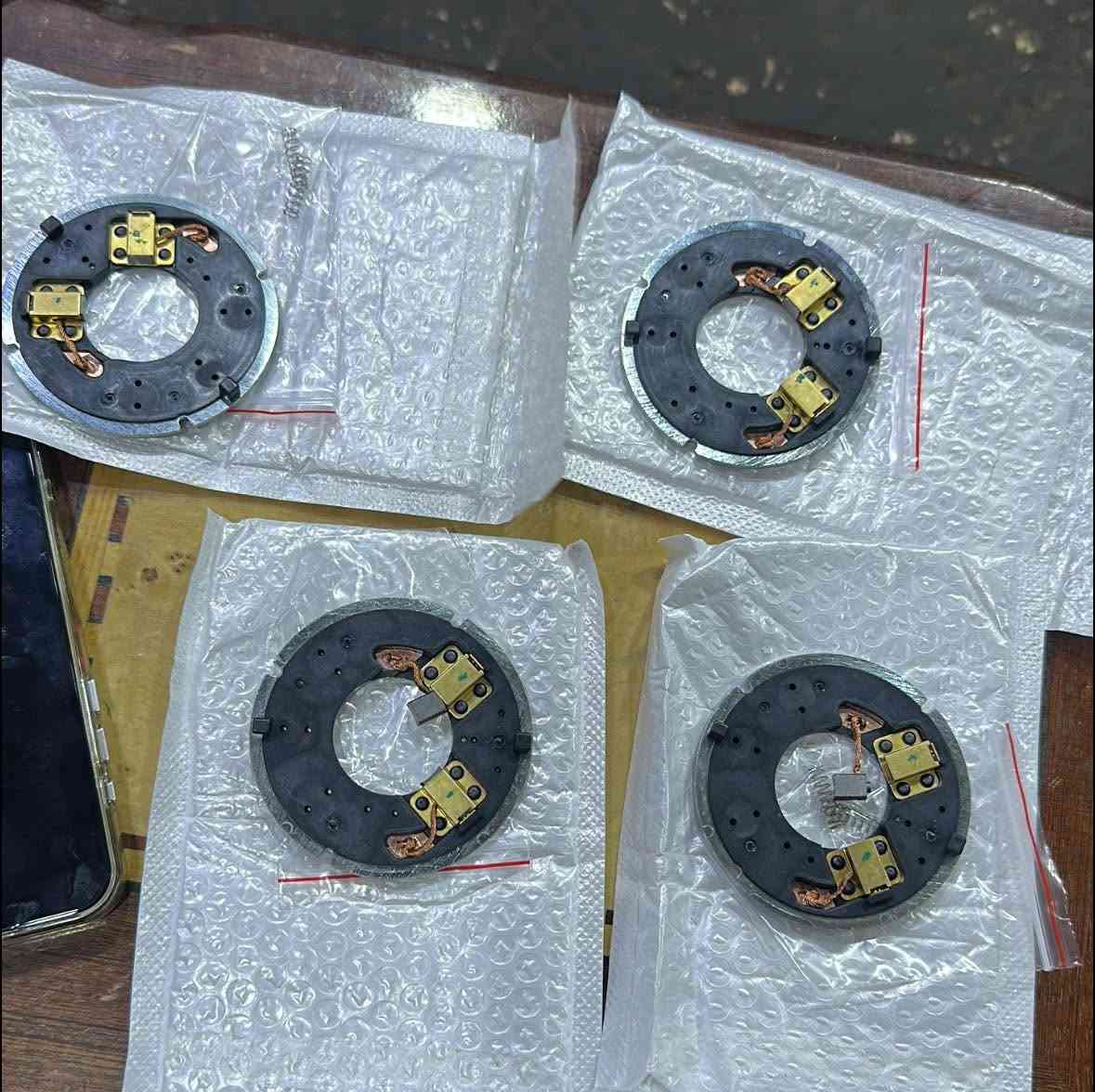 صفرة سي وان جديدة / مفرد 75 الف - جملة 65 الف
قبق فحمة مع الفحمة جديد تجاري درجة اولى 35 الف
قبق فحمة مع الفحمة جديد اصلي وكالة 80 الف
الاسعار مع التوصيل المجاني لكل العراق ***********
