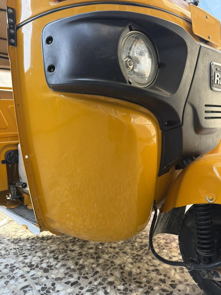 سلام عليكم شباب تكتك للبيع موديل ٢٢مضلع محسوبه ع ٢٣وعشرين رقم وسنويه نكليزي مكاني بغداد الكماليه هاذ رقمي ***********
