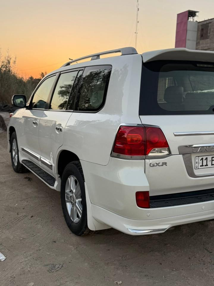 للبيع…. 

⛔️لاندكروزر جكساره موديل ٢٠١٢ ,V8 4700
⛔️مكفول عدا بارد بكد الأصبع باب الجنطه و بلجاملغ الأمامي صغير جداً(مينذكرن لكن للامانه )صورهن مرفقات بلمنشور 
⛔️رقم بغداد نكليزي بااسمي 
⛔️مكان السياره نجف 
⛔️سياره بريم (ميحتاج اذكر مواصفات البريم معروفه)
⛔️سعر ٣٦٥ورقه وبيها مجال للاستفسار ***********
