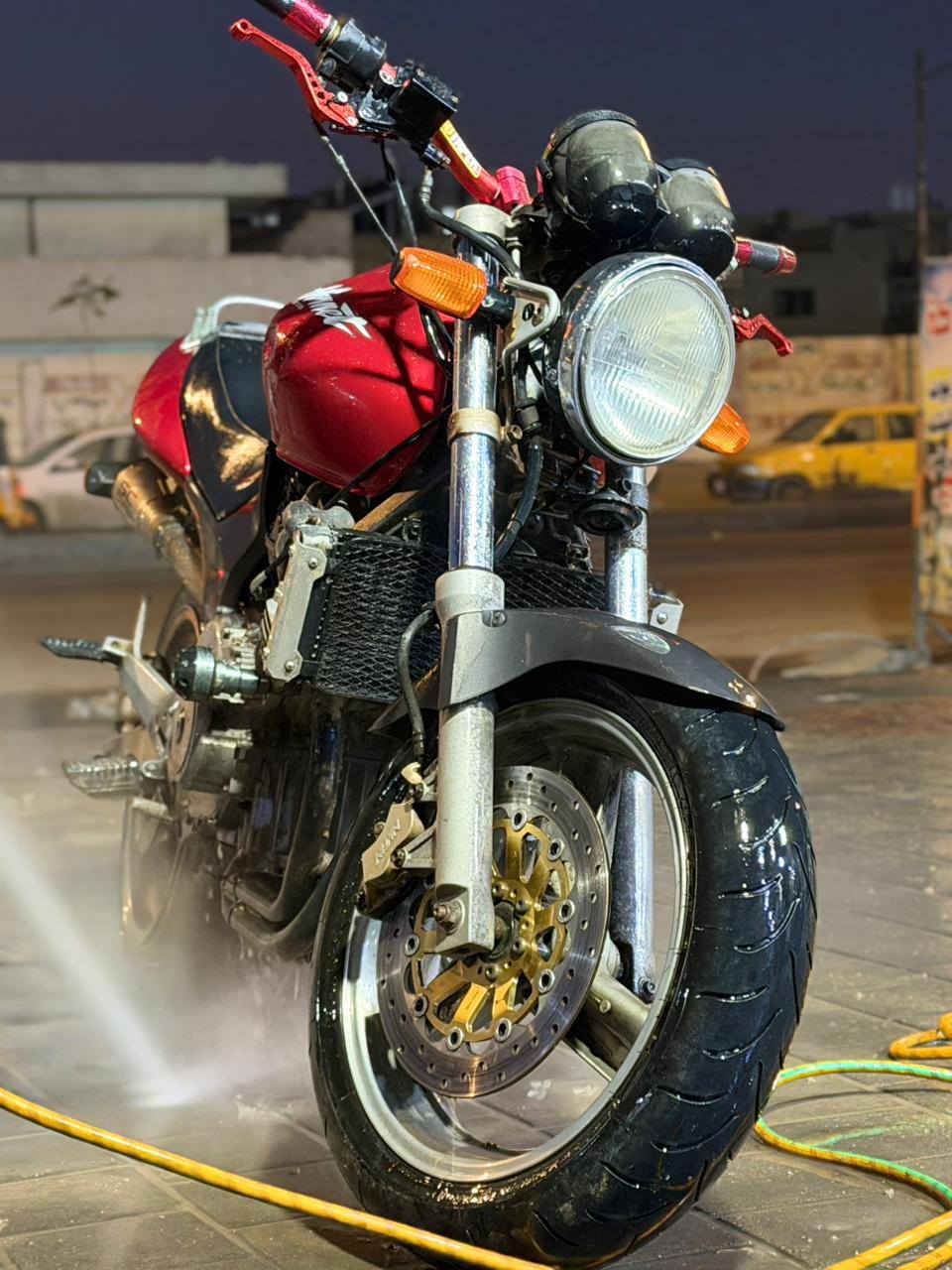 سلام عليكم دراجه بطح للبيع شغاله مابيه شي مايشتغل حلو مرتبه نصبته ضيم شلعه مشيه خير من الله شاير شغاله صالنصه مرعبه بكان دراجه بغداد مدينت الصدر سعر خاص رقم الهاتف *********** ياريت بدون تعليق سلبي
