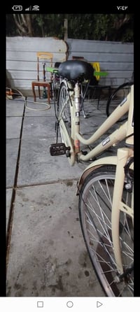 بايسكل بناتي للبيع شركه سانتوس موديل 2025 السعر 100قفل المكان بغداد شع...