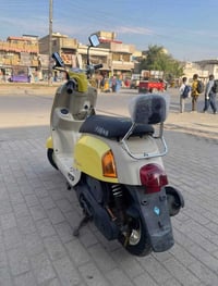 بوليس (رمبه) صارله نازله شهرين مكفوله من تاير ل تاير كلشي شغال ما بيه ...