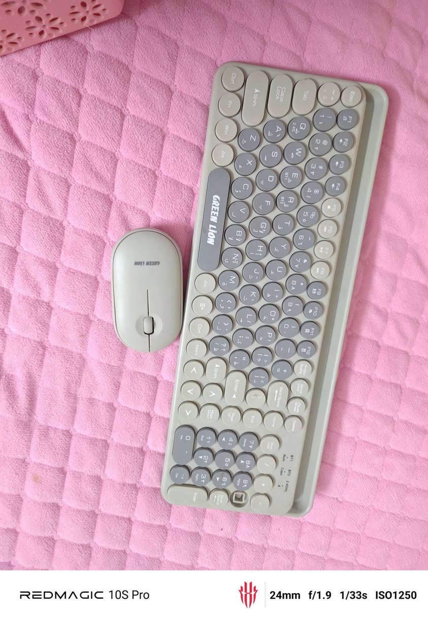 سلام عليكم شباب تابلت شاومي اس6بروه ذاكره ٥١٢معه كيبورد أو ماوس اصلي السعر ٤٥٠قفل مكاني بغداد مدينه الصدر ***********
