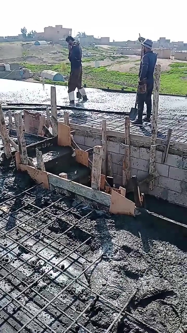 السلام عليكم نجار متفرق نشتغل بيوت طابق ثاني  مخازن صحيات منهولات  بيتونات تسليح اساسات شغل نضيف ودرجه اولا للستفسار ‏‪***********
