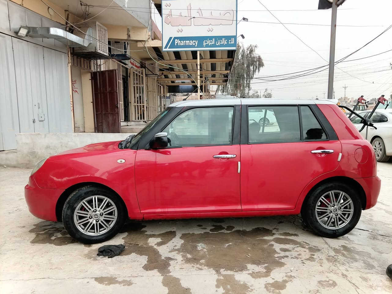 سلام عليكم
للبيع سياره ليفان 320 سياره نضيفه تبريد وتدفئه محرك وكير شرط هزه 25 رقم انكليزي منضومه زينون سستم صوت شاشه مكفوله بدون اي ضرر بس باب الوره السايق بي صبغ بدون دواخل بسمي شرط التحويل السعر 50 وبيها مجال مكاني الموصل

التواصل ***********
