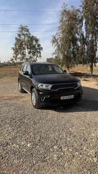 دوج دورنكو موديل 22 فئة sxt  قطعة وحده جاملغ سايق فقط ماشي 73 الف كيلو...