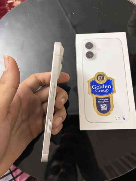 سلام عليكم عندي مبايل لبيع 16 عادي مكفول مشحون ١٥ مره جديد مستخدم سبوع واحد فقط استفسارا ***********
