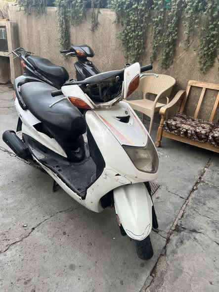 السلام عليكم سكنس نثيه للبيع السعر ٣٢٥ وبيها مجال تفاصيلها بلفديو 
للأستفسار***********
