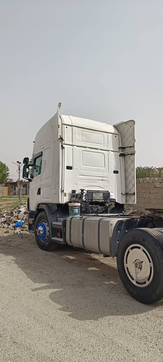 سلام عليكم سكانيه موديل 2002 
مكينه جديده كير اكسل وشاصي كفاله 
سنويه صاقطه 5سنوات وراعيهة موجود 
رقم اربيل مكان السيارة بغداد السعر 110 وبيهة مجال للطيبين الاتصال على الرقم ‏‪***********‬‏
