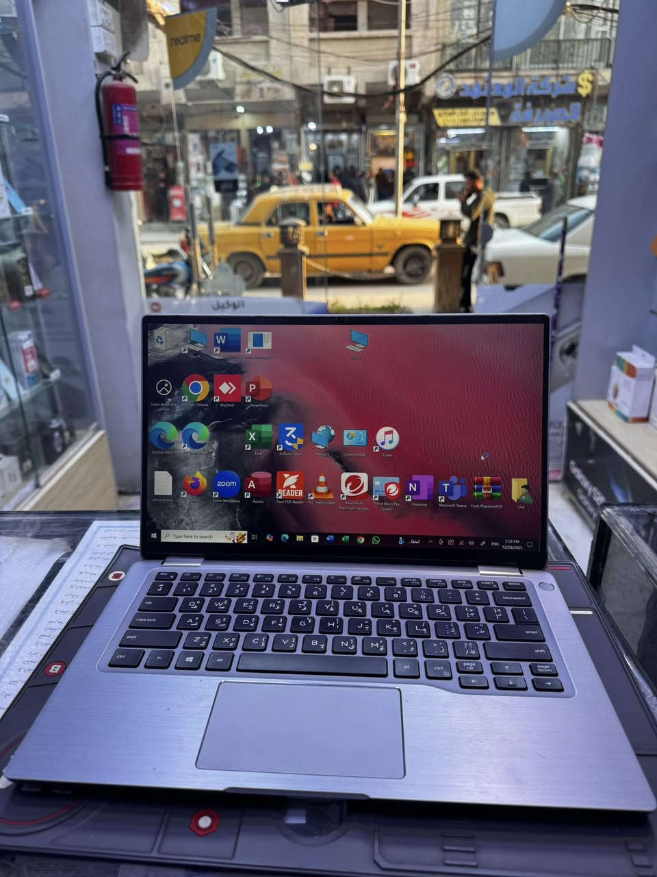 السلام عليكم لابتوب deelللبيع والتفاصيل مذكوره داخل المنشور


**إذا كنت صاحب هذا الإعلان وتريد حذفه لأي سبب، رجاءا أرسل رسالة إلى الدعم الفني**