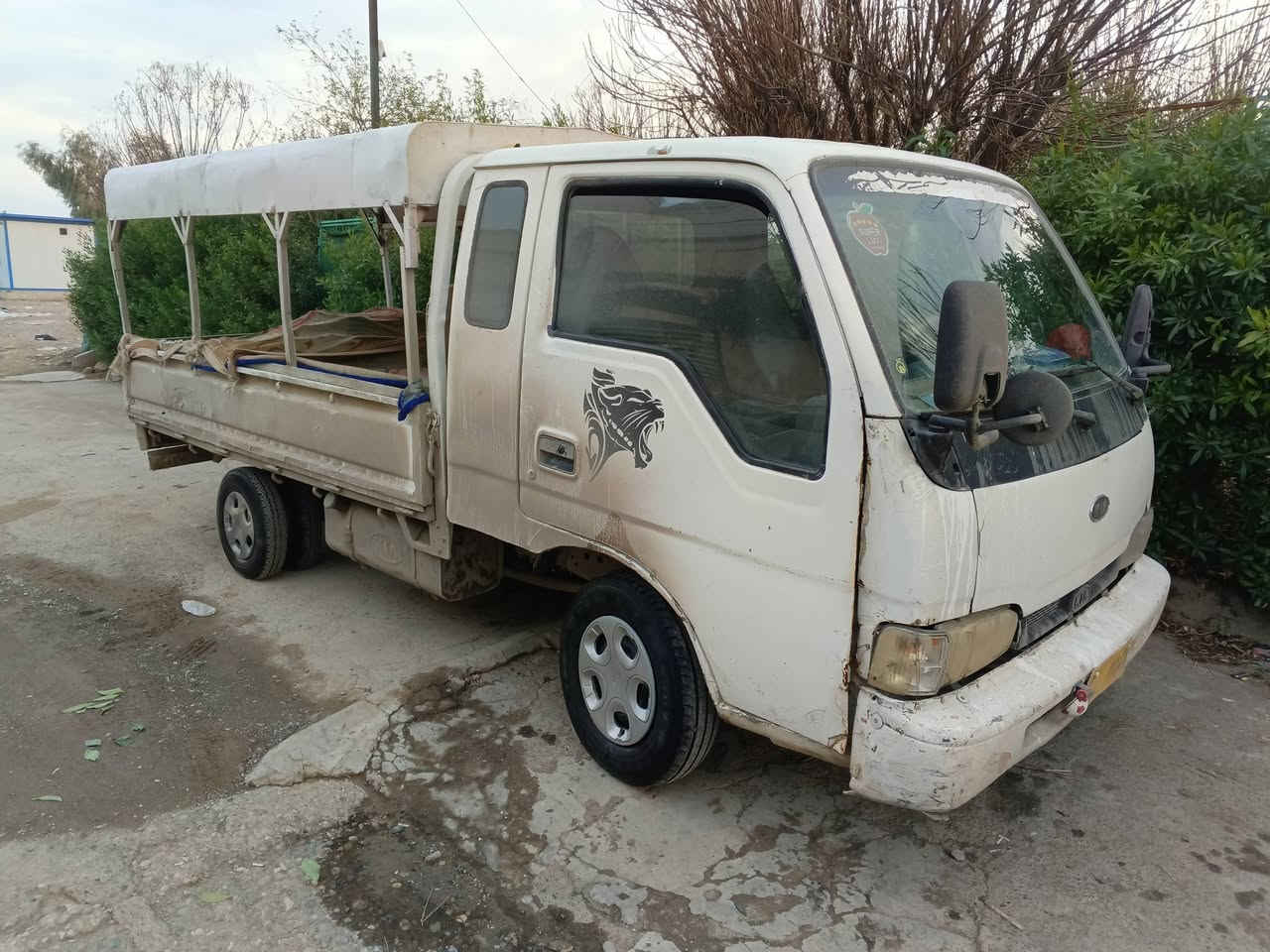 کیا ڤۆنتێرا مۆدێل 2000 ڕەقەم  دووباره 
مەکینە 2700 کەمێ بوخاری هه یە 
گێر و اکسل بەشەرت 
پاوەر و کارەبابیی مەزبوتە هه مووی ئیشەکات 
کێشەی مەدەنی بەشەرت سعری ۳۰ ورقە 
شوێن . هه وڵێر دارەتوو 
***********
