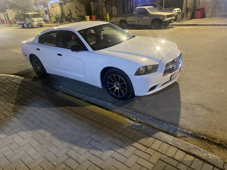 جارجر١٣حاويه مكفوله من الكص امتوم اربيل شغل درجه أولى شرط دك حاسبه قبل ماتاخذمكينه٣٦٠٠مكينه كيرحداديه جديدتخم تايرهسه مشدود مع باتري جديد حداديه من الطول لطو كيره تعليك سياره مال جني ماتصرف عليه ربع مكانه بالبصره سعر٧٠ورقه ***********
