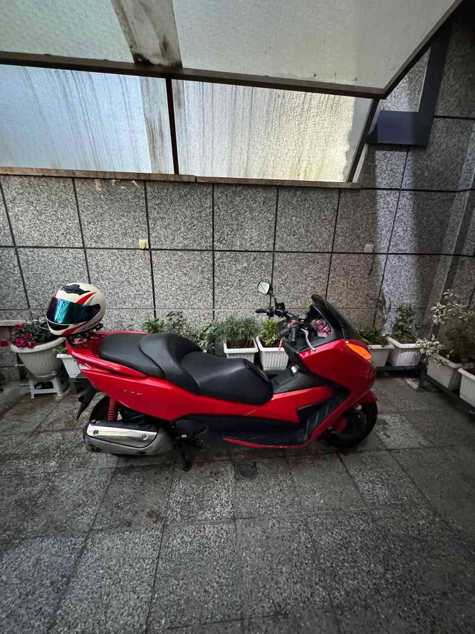 السلام عليكم  فورزا 0-12 لتفاصيل تلكوهة داخل الفديو مكاني بغداد الشعب سعرها ١١ ورقة وبيهة مجال بصيط متواجد مازنجر 
رقم لهاتف ***********
واتساب ***********
