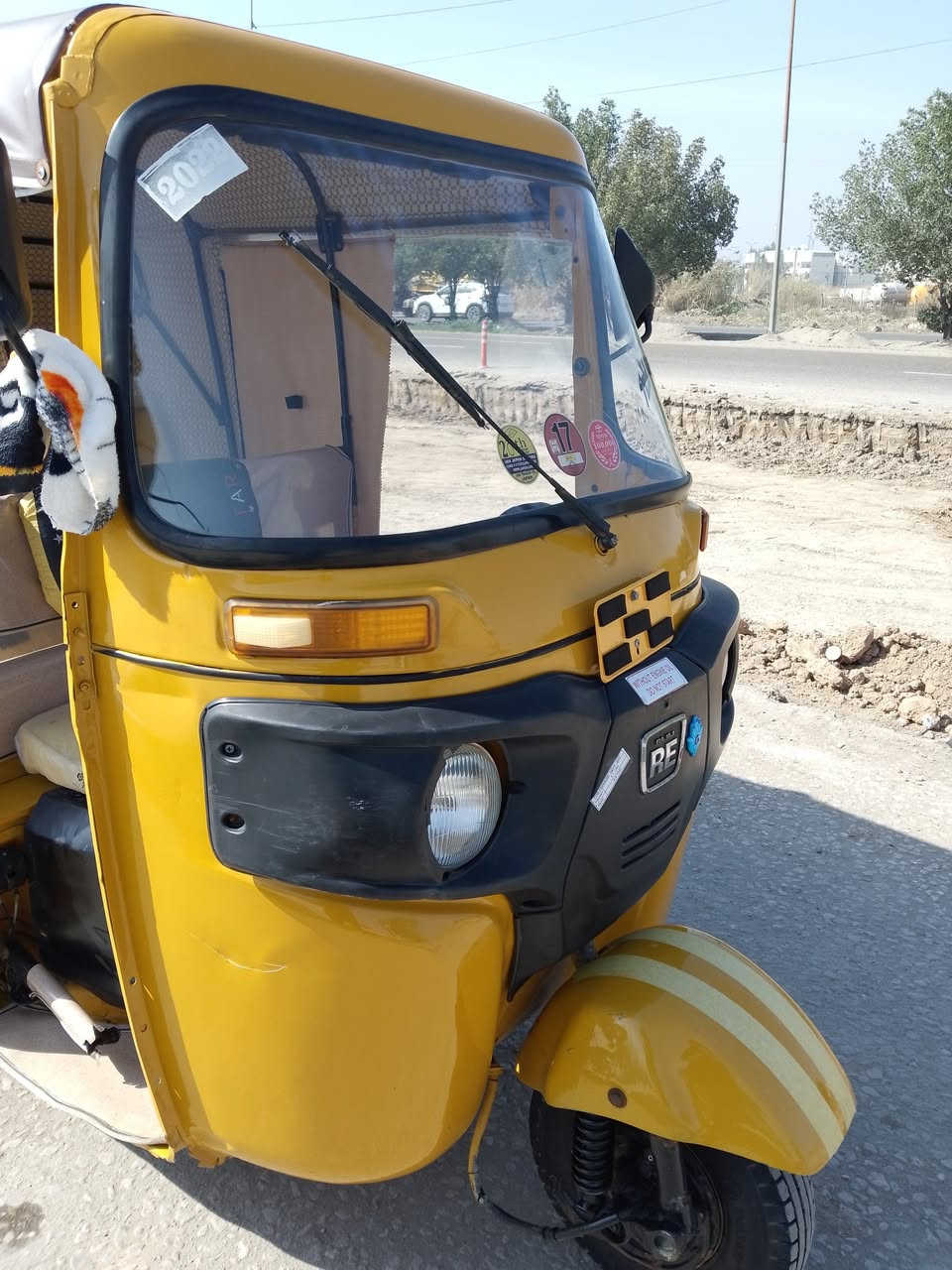 سلام عليكم تكتك باجاج للبيع مرقمة بابل تحويل ثاني يوم معمرة تعمير كامل مصبوغة عام ٢٠١٨ محرك ٢٠ مفول تكتك جاهرة وكاعدة تخبل جادر جديد سفريات دوشمة بردة تفصال تشبول مدوشم مكلف بل نشر رقم *********** بس تصال لافيس ولاوتساب سعر( ٤٥٠٠ ) بيهة شي بصيط حك جيتك
