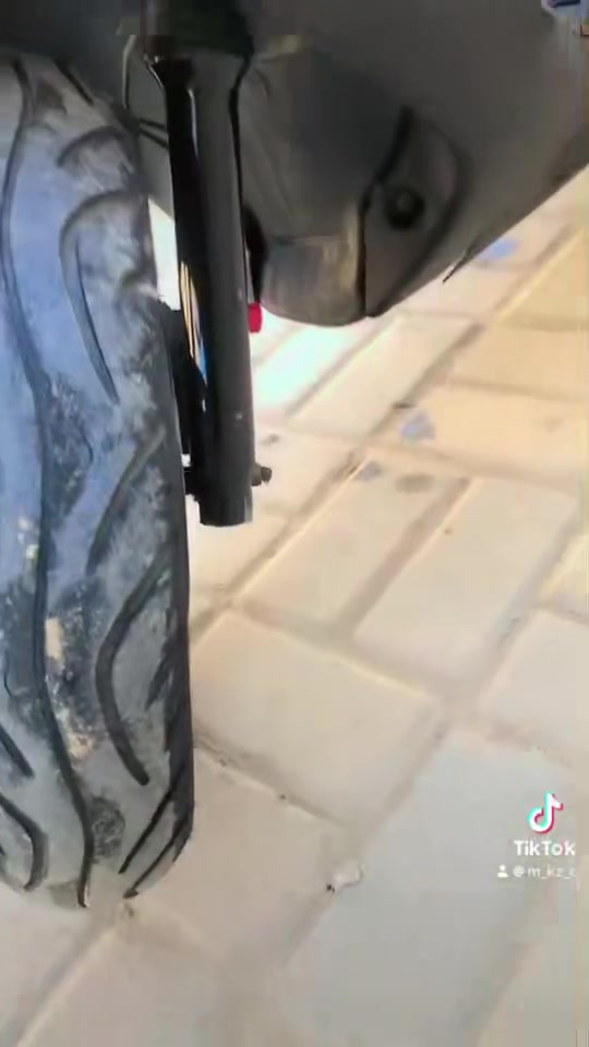 شباب دراجه ماكس عدله 
نضيفه بوشه 49بلاديه 
الدراجه صاره 3اشهر نازله من الحاويه 
السعر 600وبيه مجال 
الرقم ***********
