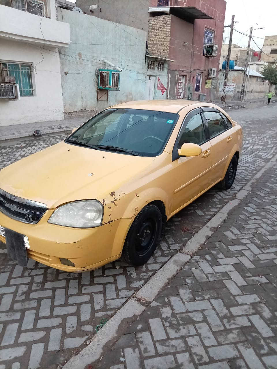 السلام عليكم ورحمة الله وبركاته
من رخصة مدير الكروب المحترم
سياره اوبترا موديل 2011 شراكة العامة
مكينة. وكير  اوتوماتيك 1600
السيارة خير من الله كلهة شغالة
رقم انكليزي بغداد بسمي شرط التحويل
عنوان بغداد مدينة الصدر السعر 63 وبيهة مجال 
مبايل ***********
