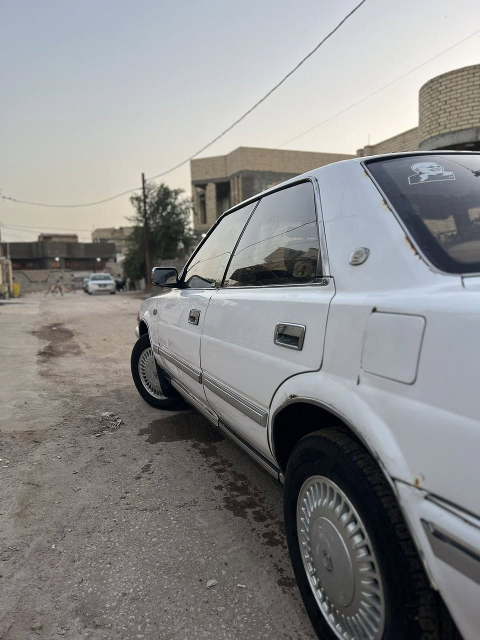 يالله
الصلاة على محمد اولاً 

السلام عليكم للبيع كراون هارتوب 

موديل 1991 رقم بغداد بسمي سنويه لحد ٢٨ 

سياره نظيفه مال جناي وسعره مناسب 

مكاني بابل جبله الاستفسار ***********

ملاحظه كهربائية كله شغال تبريد شغال مكنيه 2500 بلاديه 

سعره 40  وبيه مجال للشراي
