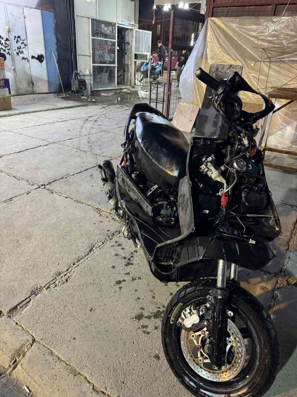 سلام عليكم سكنس فحل مراوس ويه عدله مال لعب نقصها بس كفرات عداد موجود شغال بس اني شايله


**إذا كنت صاحب هذا الإعلان وتريد حذفه لأي سبب، رجاءا أرسل رسالة إلى الدعم الفني**