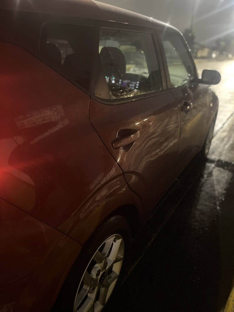 سلام عليكم شباب كيه صول موديل 2024
العنوان بغداد البلديات رقم الهاتف ***********
السياره مرتبه بس ما مخسوله صور الحادث بل منشور
