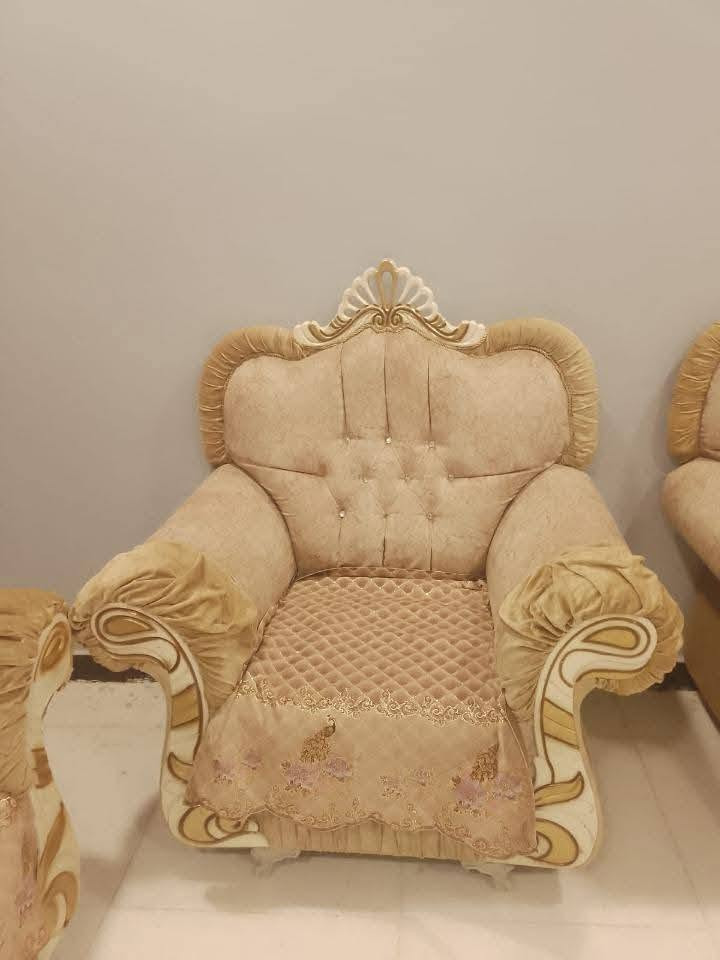 قنفات الجوزي لبيع بدون ضرر نضيفات 5 قطع مثل ماموضح بلفيديو سعرهن 300,000 وبيهن مجال 
..................
القنفات الملكي لبيع 5 قطع سعرهن 250,000 وبيهن مجال 
العنوان التنومه الصالحيه ***********
