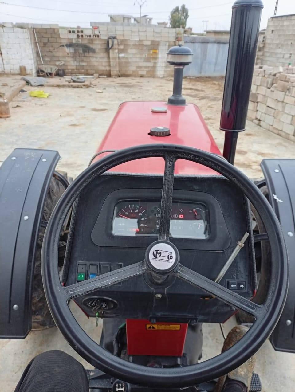 ايراني موديل 23 شد التحويل للبيع عنوان كركوك اتصال ***********
