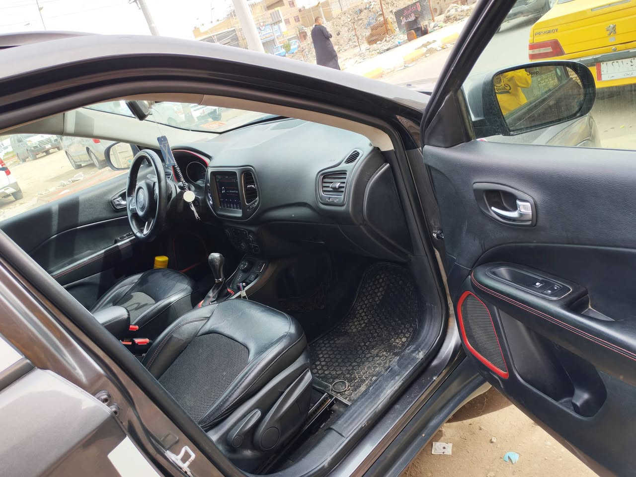 السلام عليكم جيب كومباس موديل 2019 السياره بيه بنيد مبدل ورش جاملغ امامي الايمن ورش خفيف جاملغ الخلفي الايمن السياره حلوه ونيضفه جاهزه گير مكينه حداديه وتبريد كله شغال مكان السياره ناصريه مركز الشراي يتصل ***********
