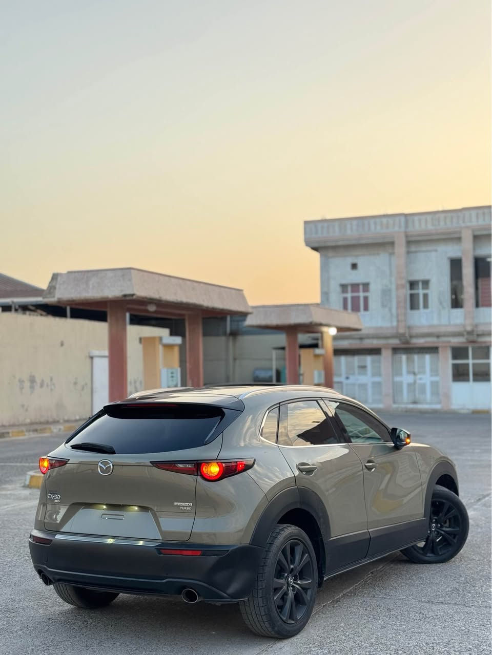 Mazda cx30 Carbon turbo 2024 

سعر ١٤٦$✅

جملغ و باب صبغ بدون دواخل ✅

محرك ٢.٥تيربو 🚀 AWD

اللون كاربون توربو مرغوب 👌

داخل مشمشي 

فتحة سلايت 

مكان: قضاء عقره 

0️⃣7️⃣5️⃣1️⃣8️⃣5️⃣2️⃣2️⃣7️⃣3️⃣6️⃣📞 واتساب اكر, نينوى
