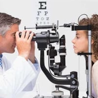 🌙🌙 من افضل اطباء العيون في بغداد 👇🏻👇🏻 #عياده الحسين التخصصيه للعيون  ⚠...