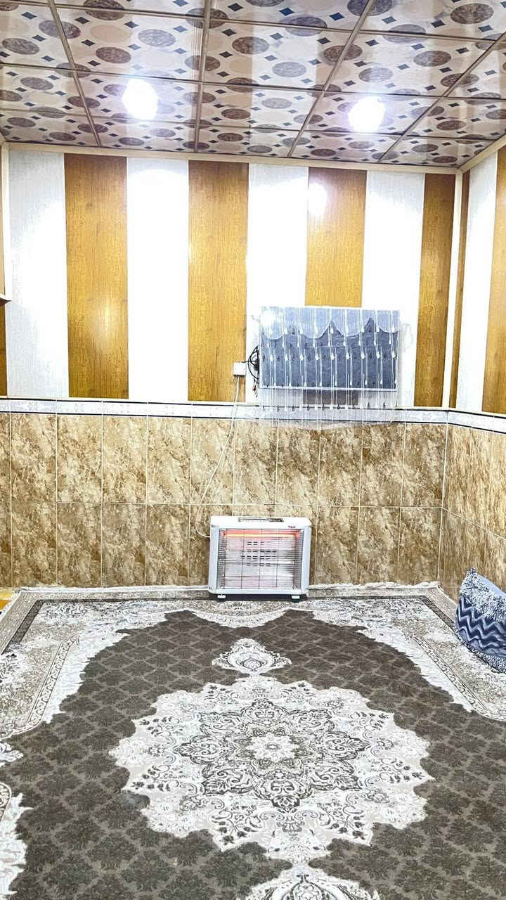 سلام عليكم
الدار لبيع المساحه 100 م
البيت طابقين 
العنوان حي صادق خلف جامع 
***********
