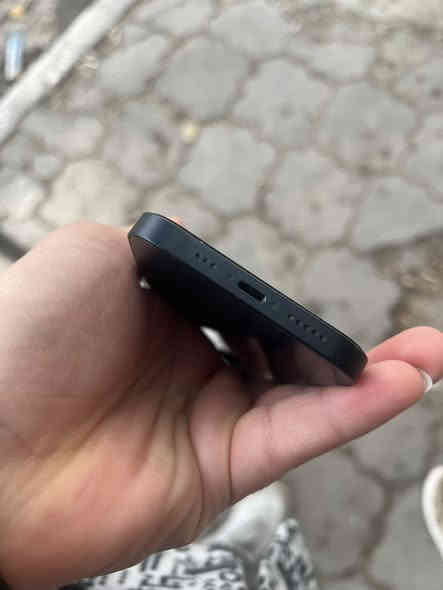 ايفون 13 عادي ذاكرة 128 بطارية 97 جديد استعمال قليل العنوان اربيل شارع 30 ***********
