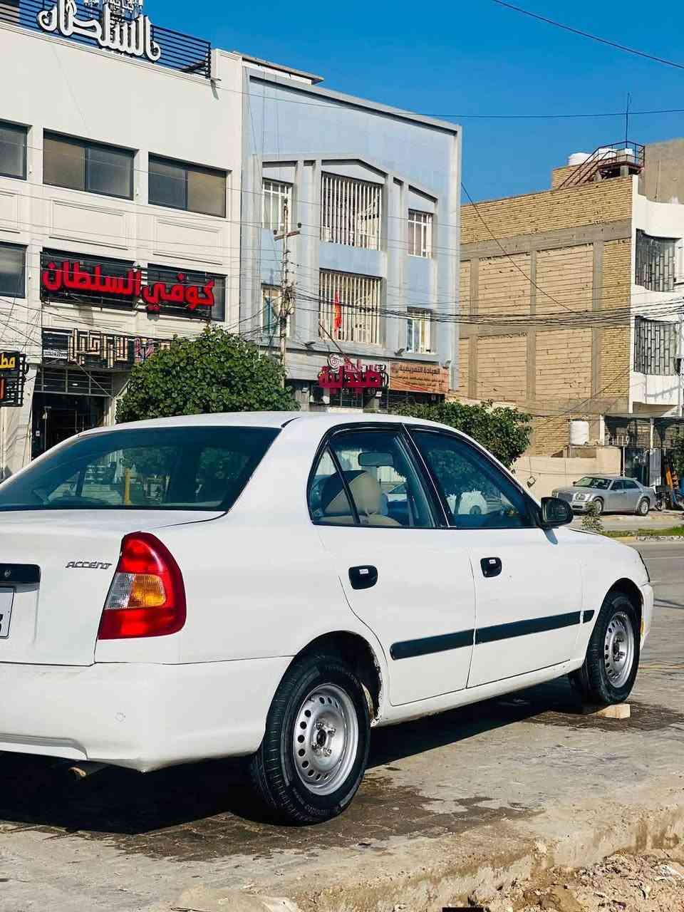 السلام عليكم سيارة للبيع مكاني كربلاء المقدسة رقم انكليزي بغداد بسمي تحويل مباشر اكسنت موديل 2000 مكينة 1600وكير كفالة مصبوغ جمالية سيارة حلوة مالت جناي مكاني كربلاء المقدسة حي العسكري اريد ابيع مستعجل متحاز عندي بناء رقم موبايل *********** السعر 52 بيه مجال للشري

