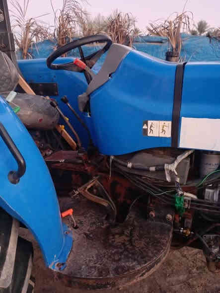 سلام عليكم مكينه نيوهولند حجم 80 تخم تايرات 2010 كتاب شركه العنوان / بابل / الحمزه الغربي /***********
