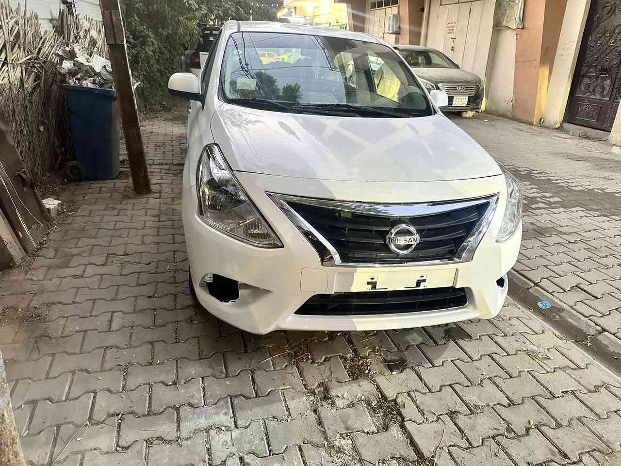 للبيع نيسان صني هندي 2019 بغداد
ماشية 195 الف 
بيهة قطع صببغ 
ابيعها على حادثها مكينة مابيهة شي 
بس بدنة وراديتر 
مكاني بغداد 
اسمي 
***********
