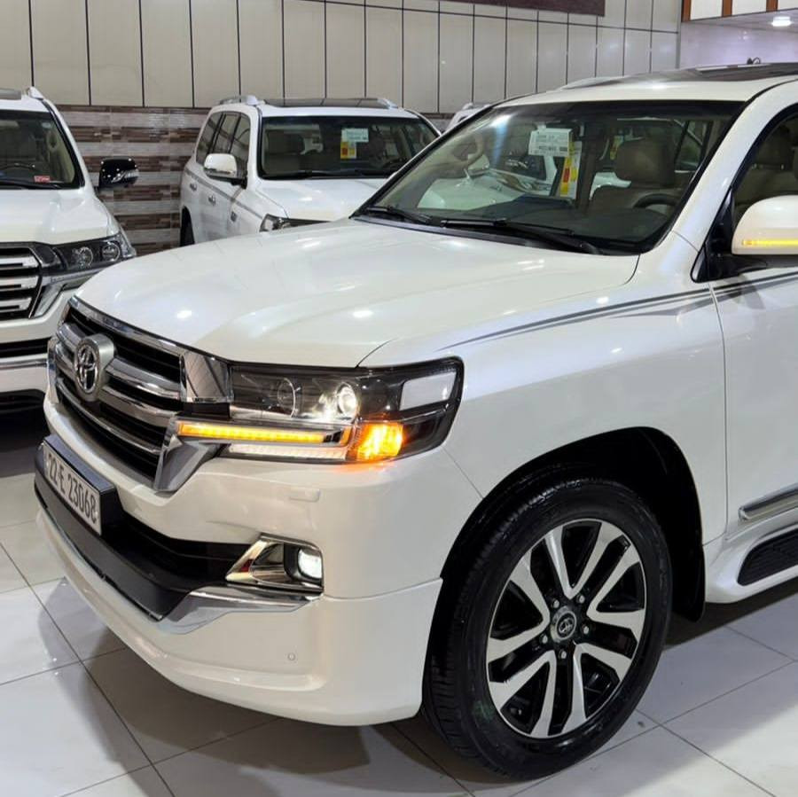 تويوتا لندكروز ٢٠١٩ بريم باب اول
سياره جديد مكفوله كفاله عامه 
فول مواضفات ٣ شاشا   8 سلندر gxr
ماشيه ١٣٠ كيلومتر حقيقى 
محرك كير واير بشرط مامفتوح 
سيارة حيل نظيفة كلشي عل بلاد جديد 
سنوية هزة كلشي جديد مدفوع لـ
باسمي السنوية بشرط تحويل وغرامـة
سيارة مابيـها دينار مصرف كامل من كل نواحي
سياره رقم اربيل  مكان سياره اربيل
رقم صاحب سياره ***********
