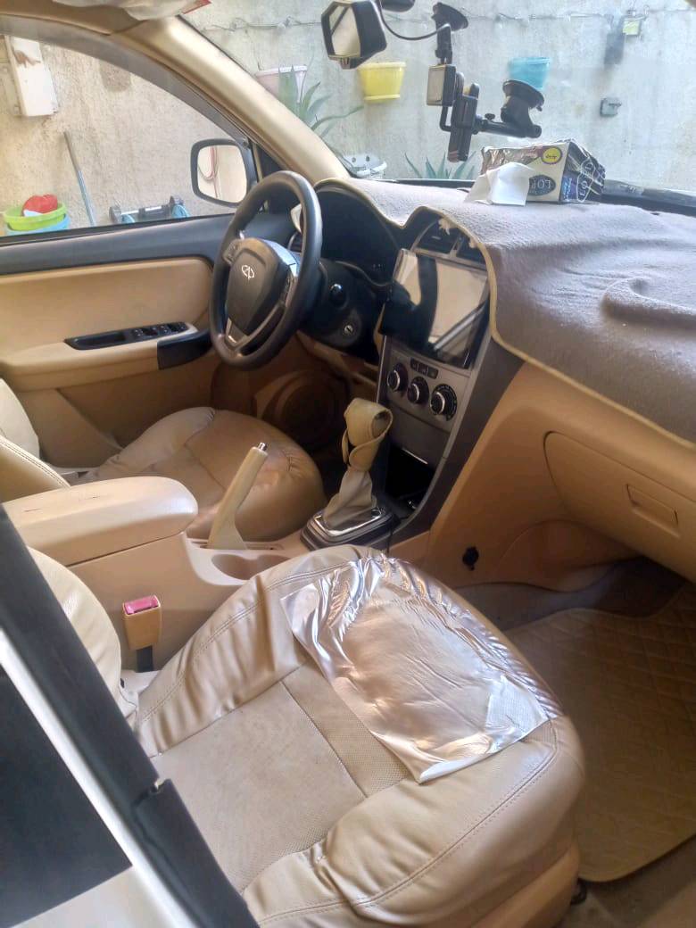 سلام عليكم سياره نوع تيكو موديل 2015 سياره جاهزه مابيها اي نقص أن شاء الله عالفحص مكينه حجم 2000 كير ميكانيك كلشي شغال بيها تبريد تدفئه  مكان السياره بغداد حي  البنوك خلف جامع الساده النعيم  السعر 77وبيها مجال. رقم صاحب السياره 
 ***********  
 