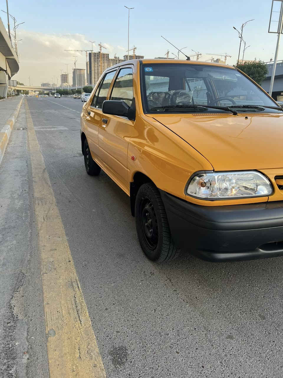 السلام عليكم سايبه موديل 2025 جديده جدا على ايدي اني مستلمه من الشركه وبسمي السياره ماشيه 25 الف حقيقي مكفوله كفاله عامه عده شخط بسيط بيه السياره كامله منضومه غاز مكاني الحريه قرب ساحت عدن السياره بسمي رايده 76 وبيه مجال لطيبين رقم الهاتف ***********
