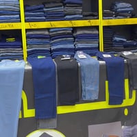 لبسه بخمسة • بناطير حجري • كلسي