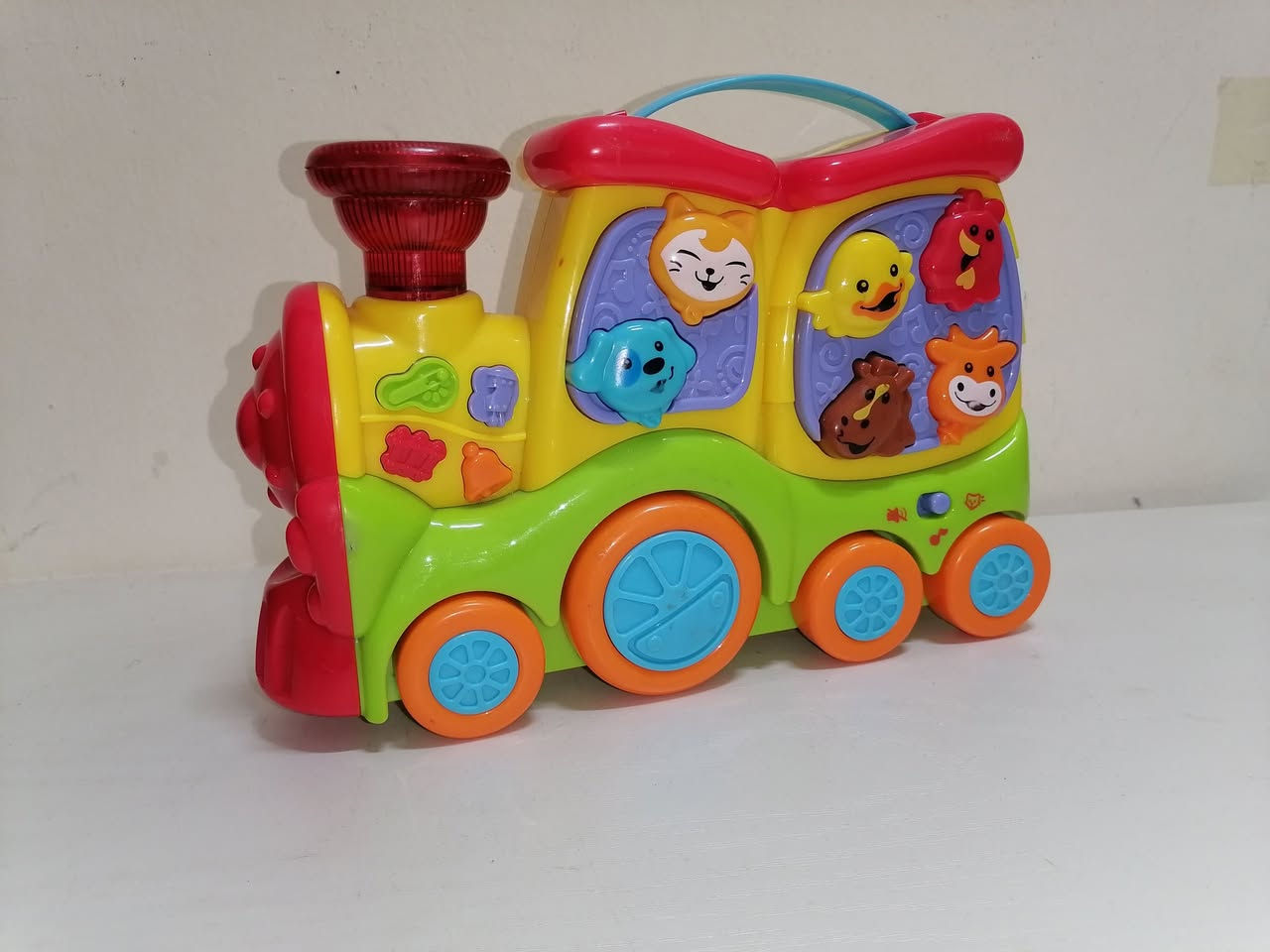 قطار تفاعلي اصوات الحيوانات وموسيقى
السعر ٧


**إذا كنت صاحب هذا الإعلان وتريد حذفه لأي سبب، رجاءا أرسل رسالة إلى الدعم الفني**