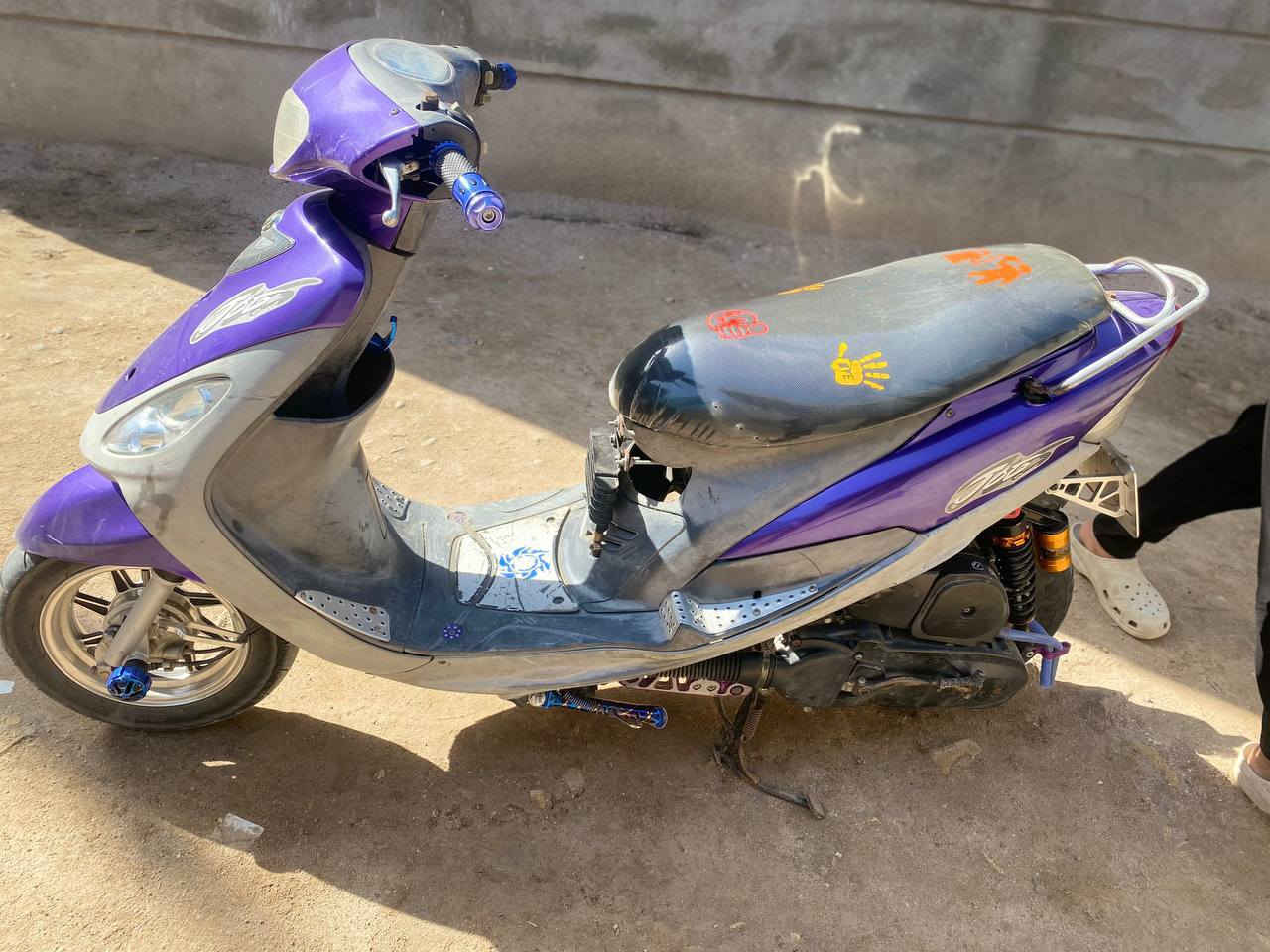 سلام وعليكم دراجه ماكس قجمه البيع  مامفتوحه كلشي بيه شغال ومزوده من الطول الطول وكفرات مختمه وبوشه 49
السعر 850 

هذا رقمي ‏‪***********‬‏
