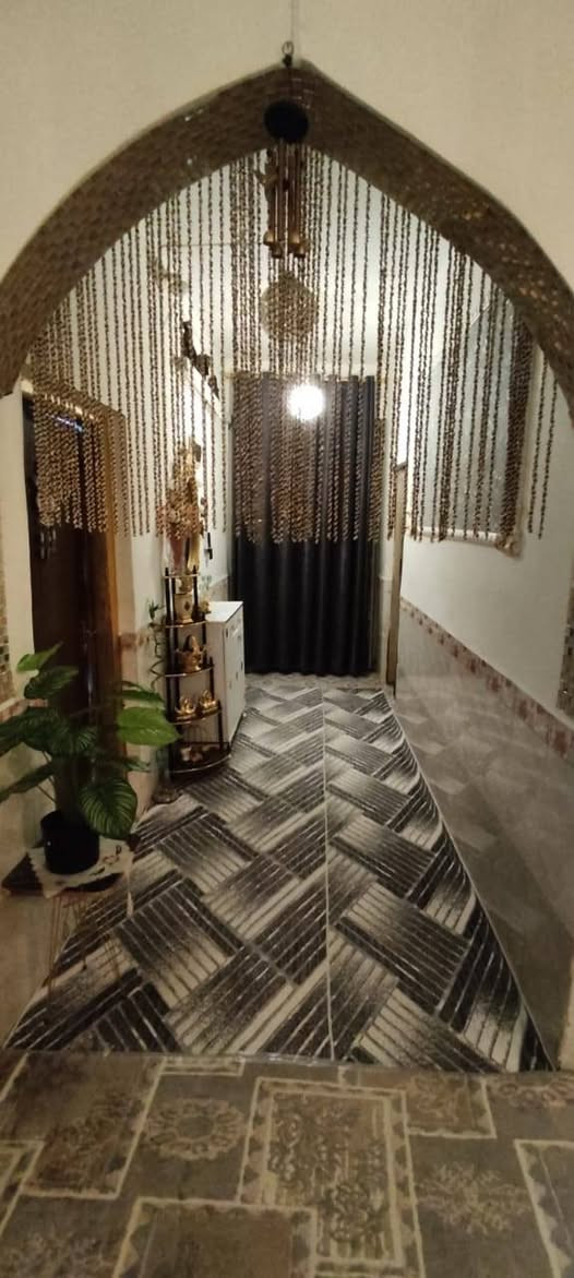 سلام عليكم بيت للبيع
مساحته 200
يتكون من غرف عدد 2
مطبخ حار وبارد
صاله
استقبال
حمام داخلي وصحيات خارجي
حديقه
العنوان حي الشهداء قرب ملعب عمو بابا
للاستفسار اتصال فقط ***********
