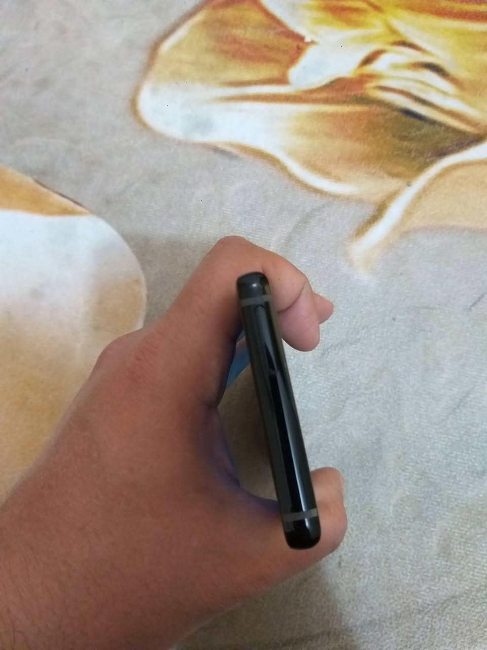 نوت 8 ذاكرة 64 رام 6 بدون ملحقات دبل خط مبدل شاشة اخت الاصلية وبطارية للبيع سعر 110الف عنواني بغداد استفسار عالرقم ***********
