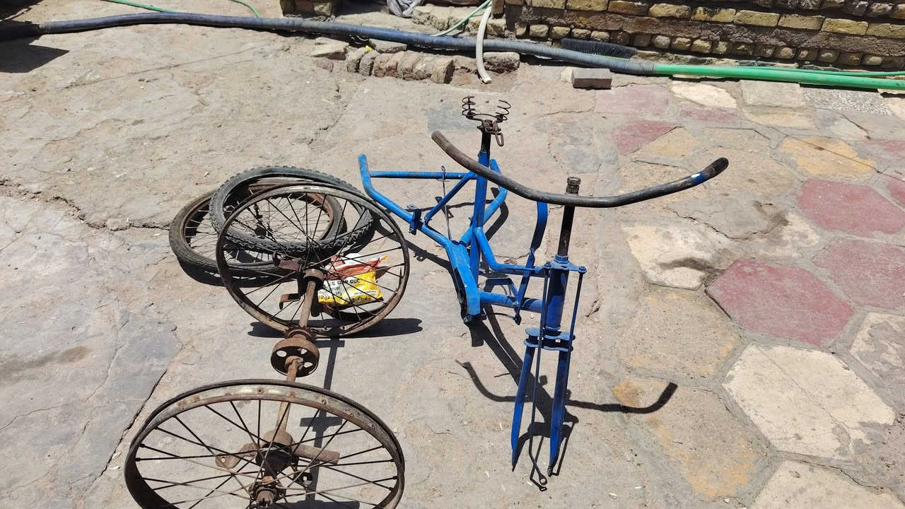 دوبه البيع نضيفه المكان بصره رقم *********** بس واتساب
